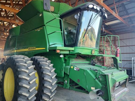 2006 John Deere 9760 STS Equipment Image0
