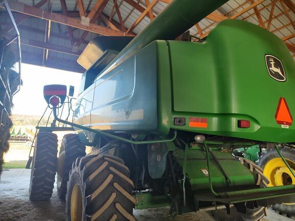 Image of John Deere 9760 STS equipment image 2