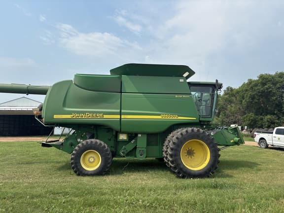 Image of John Deere 9860 STS equipment image 3