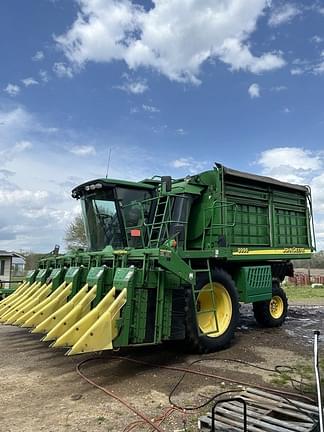 Image of John Deere 9996 equipment image 2