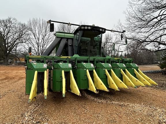 Image of John Deere 9996 Primary image