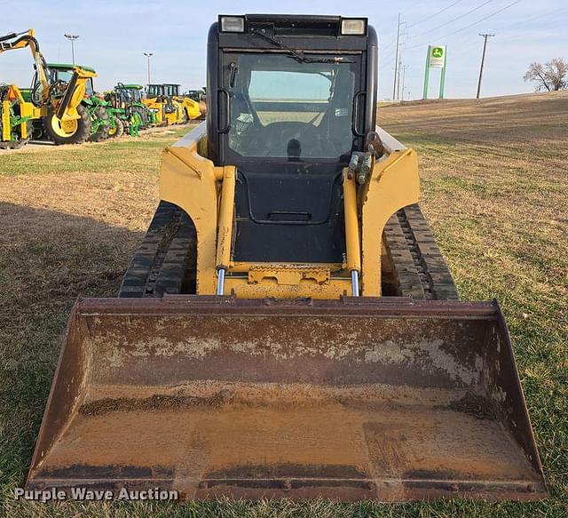 Image of John Deere CT322 equipment image 1