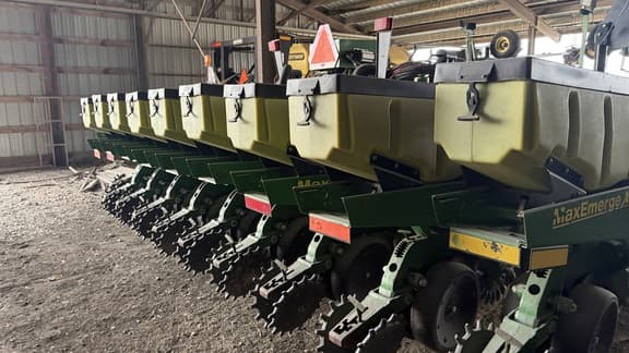 Image of John Deere DB60 equipment image 1