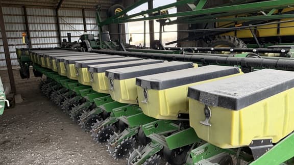 Image of John Deere DB60 equipment image 2