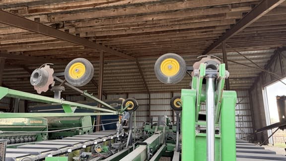 Image of John Deere DB60 equipment image 3