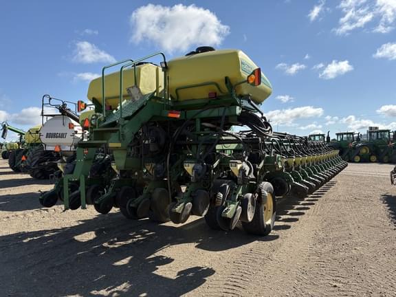 Image of John Deere DB90 equipment image 3