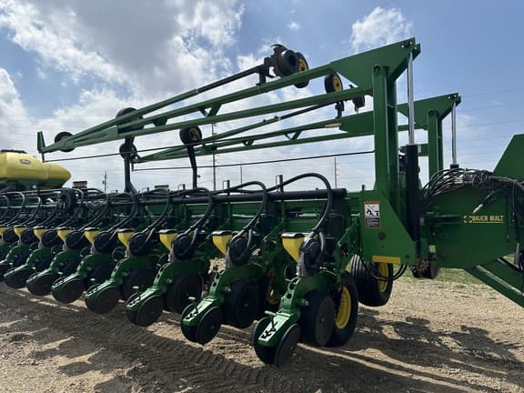 Image of John Deere DB90 equipment image 4