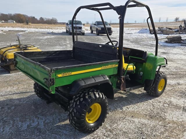 Image of John Deere Gator equipment image 2