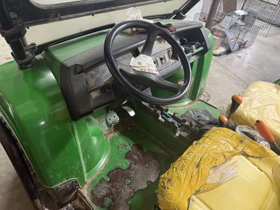 Image of John Deere Gator HPX equipment image 2