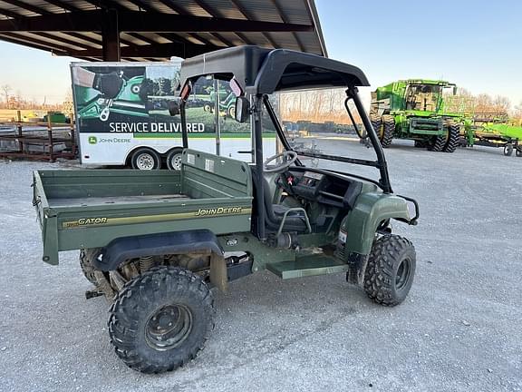 Image of John Deere Gator 4x4 equipment image 4