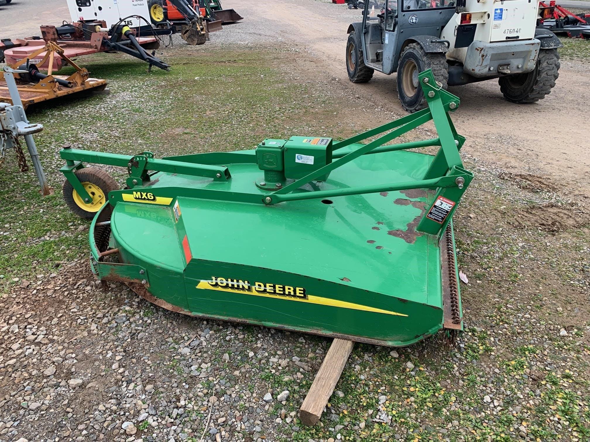 2006 John Deere MX6 Equipment Image0