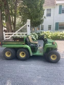 Image of John Deere Gator TH 6x4 Image 1