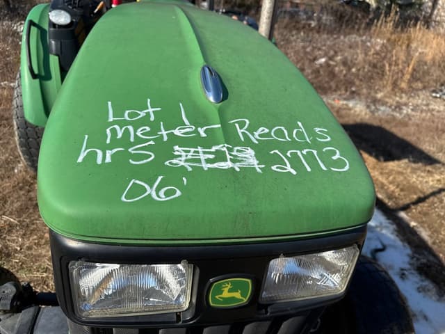 Image of John Deere 5325 equipment image 1