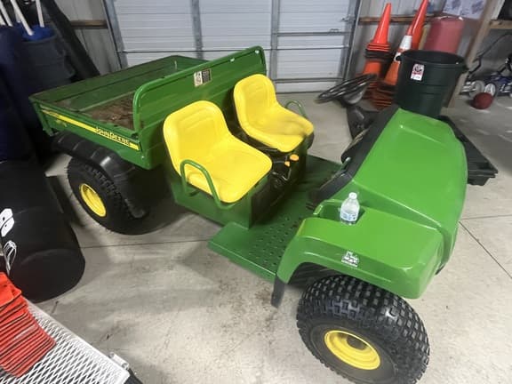 Image of John Deere Gator TS 4x2 equipment image 1