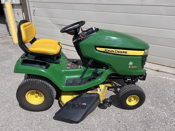 Image of John Deere X300 equipment image 2
