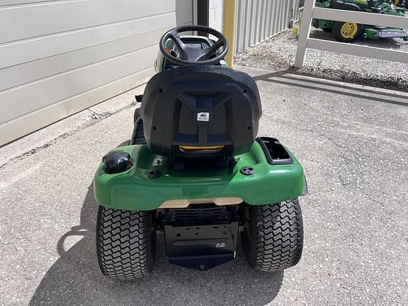 Image of John Deere X300 equipment image 4