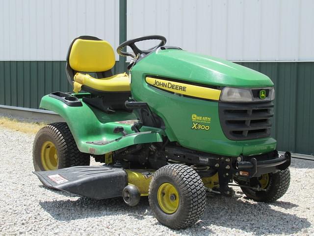 Image of John Deere X300 equipment image 2