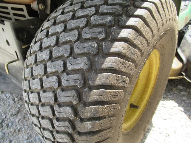 Image of John Deere X300 equipment image 1