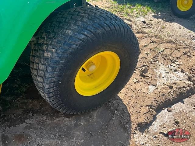 Image of John Deere X300 equipment image 4