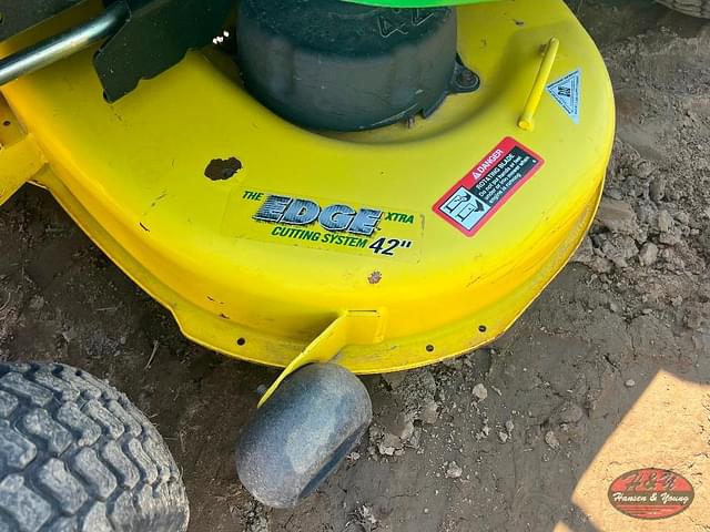 Image of John Deere X300 equipment image 3