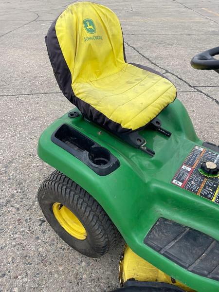 Image of John Deere X300 equipment image 4