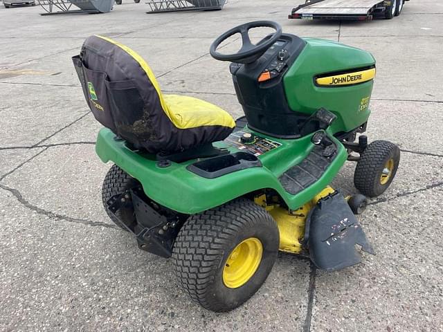 Image of John Deere X300 equipment image 3