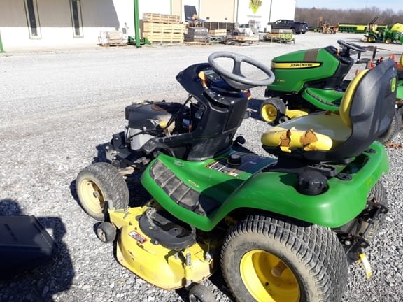 Main image John Deere X320
