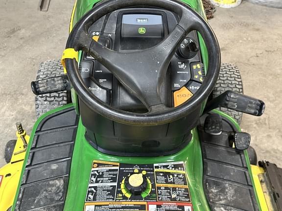 Image of John Deere X320 equipment image 3