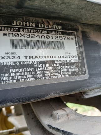 Image of John Deere X324 equipment image 2