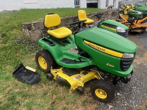 Image of John Deere X324 Primary image