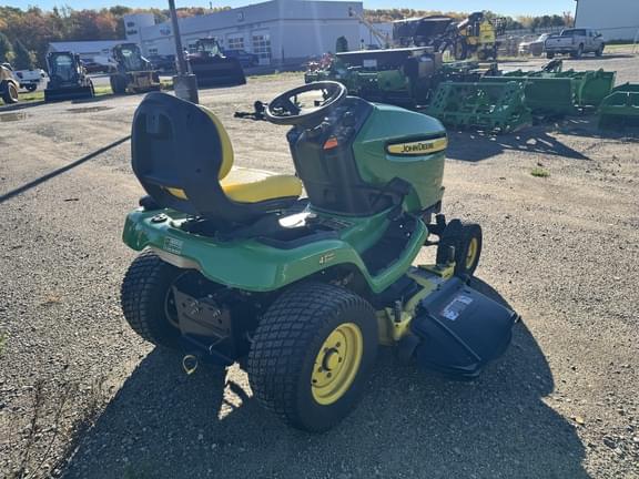 Image of John Deere X324 equipment image 2
