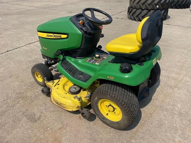 Image of John Deere X324 equipment image 3