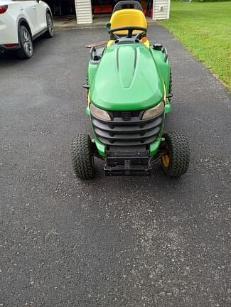 Image of John Deere X520 equipment image 3