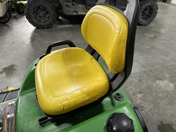 Image of John Deere X534 equipment image 2
