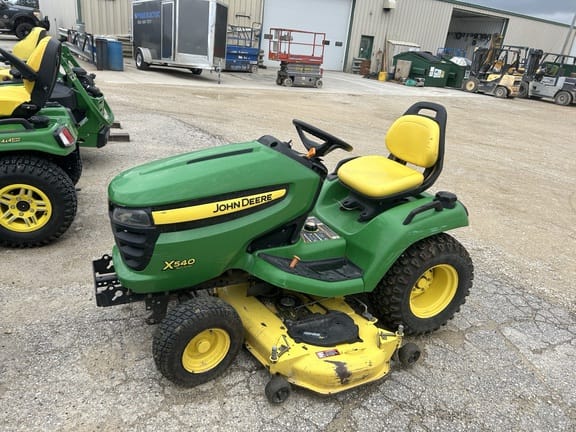 Main image John Deere X540
