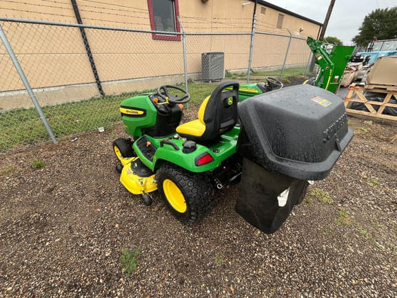 Image of John Deere X540 equipment image 1