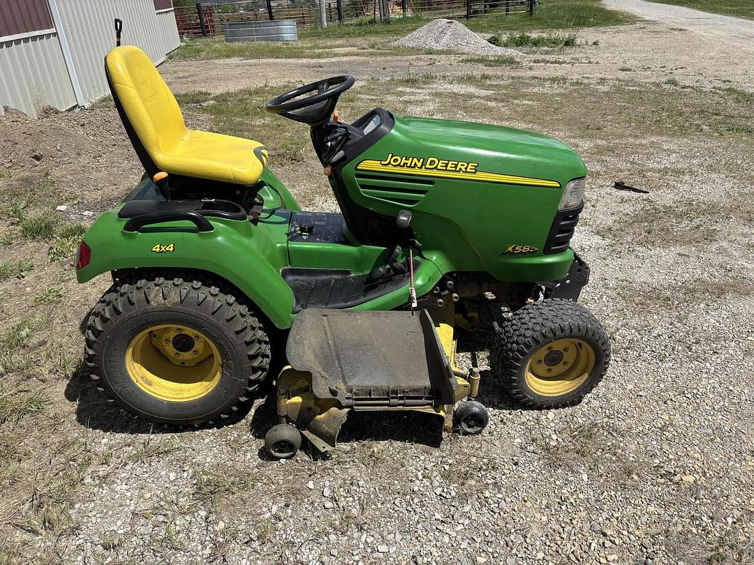 Image of John Deere X585 Primary image