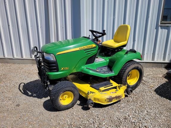 2006 John Deere X720 Equipment Image0