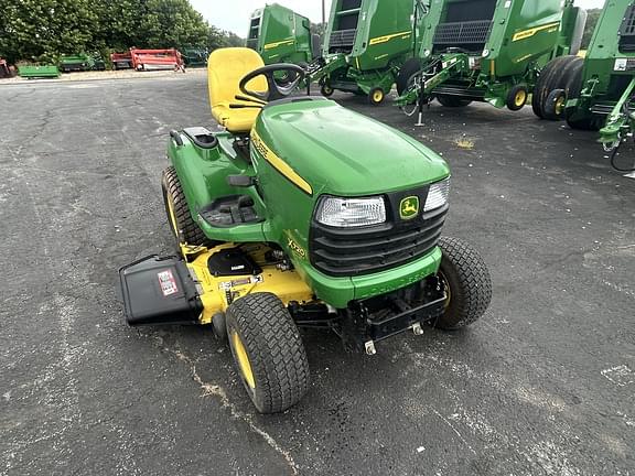 Image of John Deere X720 equipment image 4