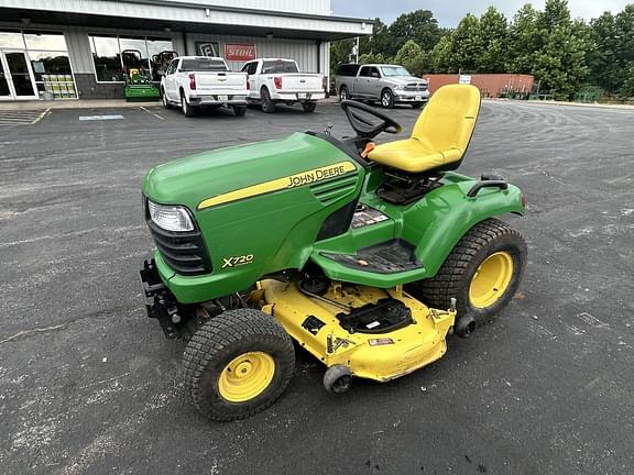 Image of John Deere X720 Primary image