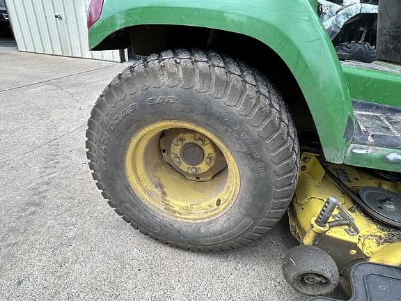 Image of John Deere X720 equipment image 4