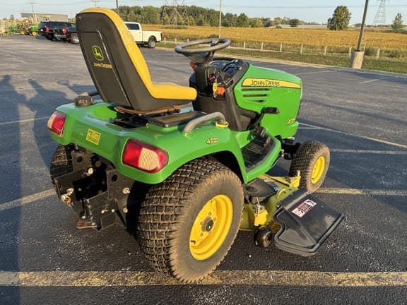 Image of John Deere X724 equipment image 2