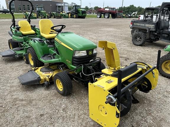 2006 John Deere X724 Equipment Image0