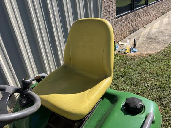 Image of John Deere X728 equipment image 4