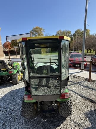 Image of John Deere X748 equipment image 4