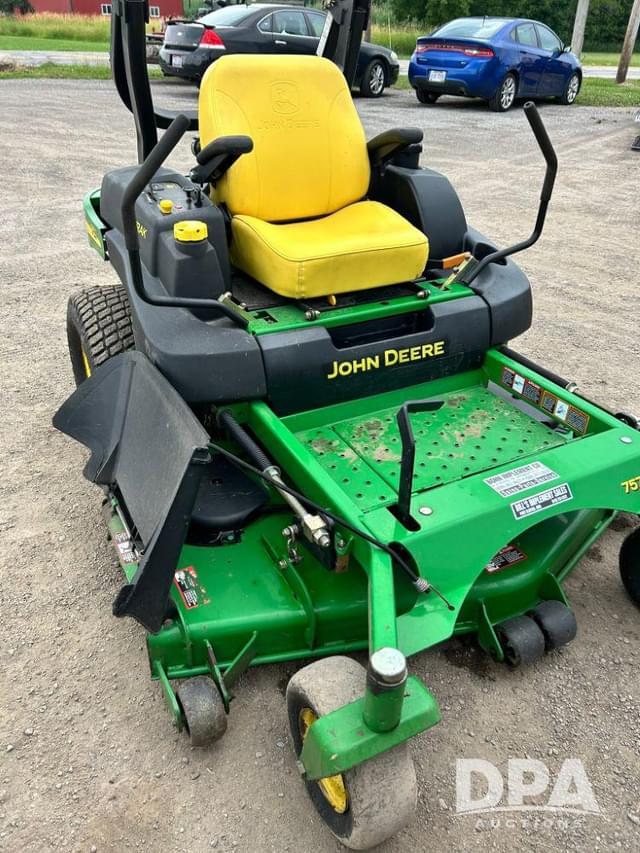 Image of John Deere 757 equipment image 1