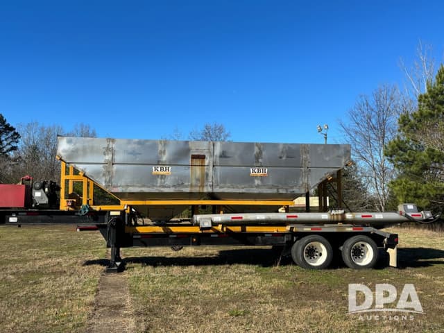 Image of KBH Fertilizer Chassis equipment image 2