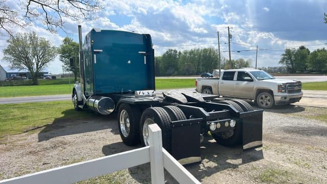 Image of Kenworth T800 equipment image 1