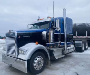 2006 Kenworth W900 Image