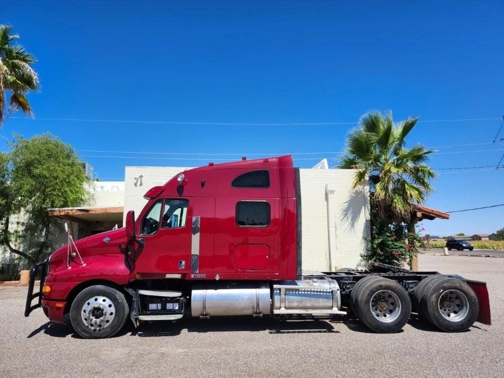 2006 Kenworth T2000 Equipment Image0